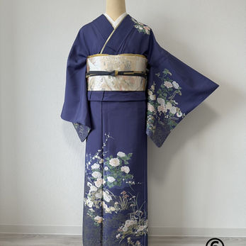 藍色の訪問着