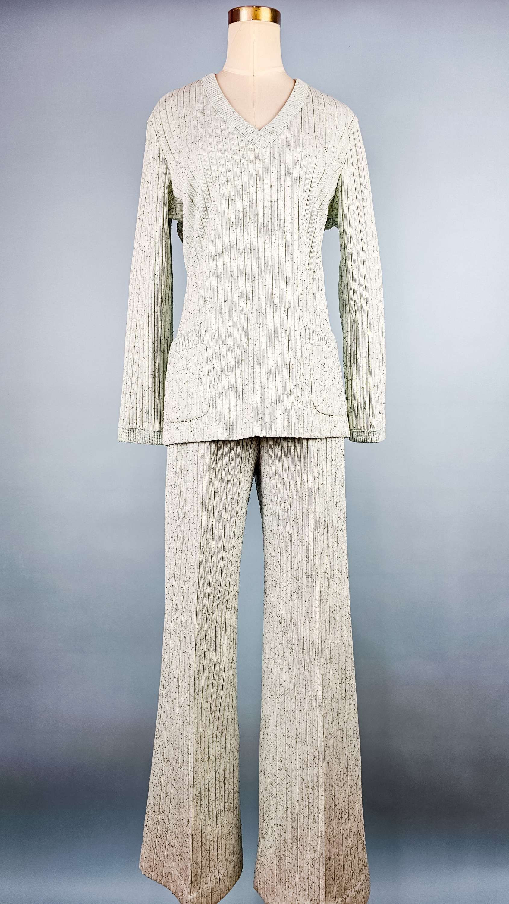 1970's Pastel Green Knit Bellbottom Set