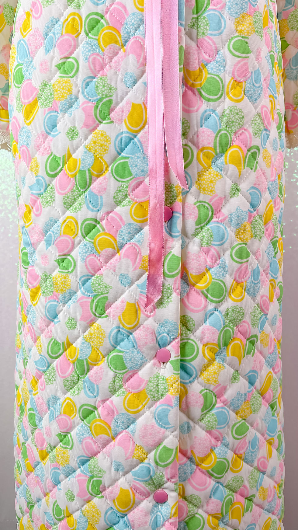 Thumbnail: 1960’s Jennifer Dale Pastel Flower Power Quilted House Robe