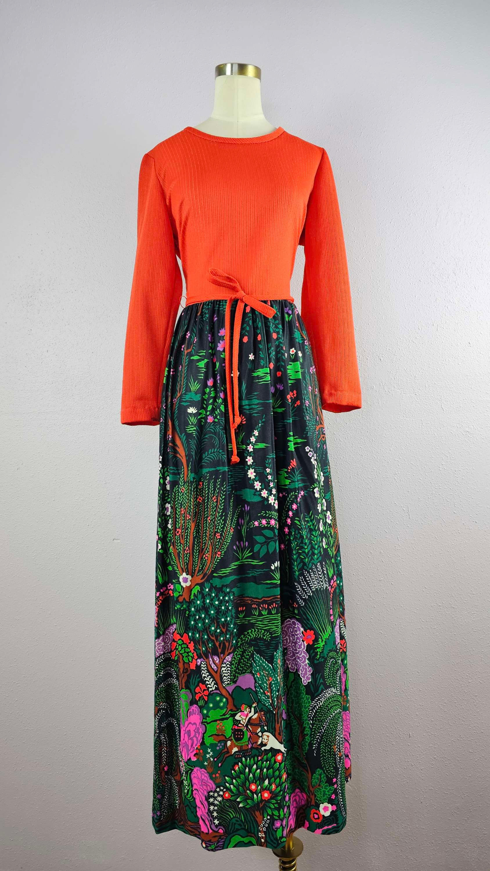 1970's Psychedelic Jungle Novelty Print Maxi Dress