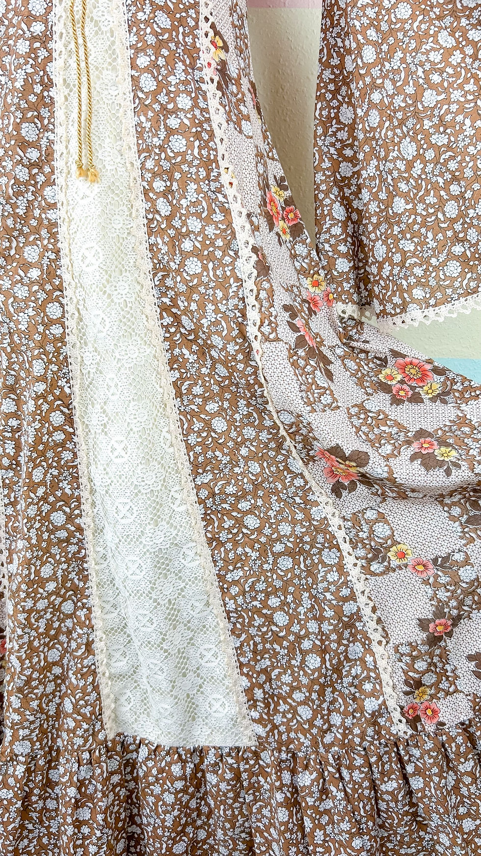 Thumbnail: 1970’s Bell Sleeve Floral Prairie Dress