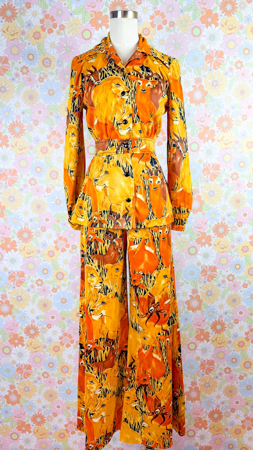 Thumbnail: Rare 1970’s Lions & Gazelle Novelty Print Pant Set - S