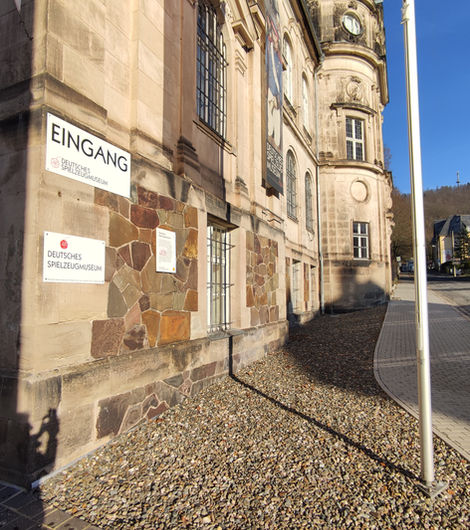 Komplexe Sanierung Untergeschoß und Trockenlegung Aussen- und Innenmauerwerk.jpg