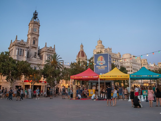 vivejuego-actividad-acto-fallero-plaza-virgen-valencia