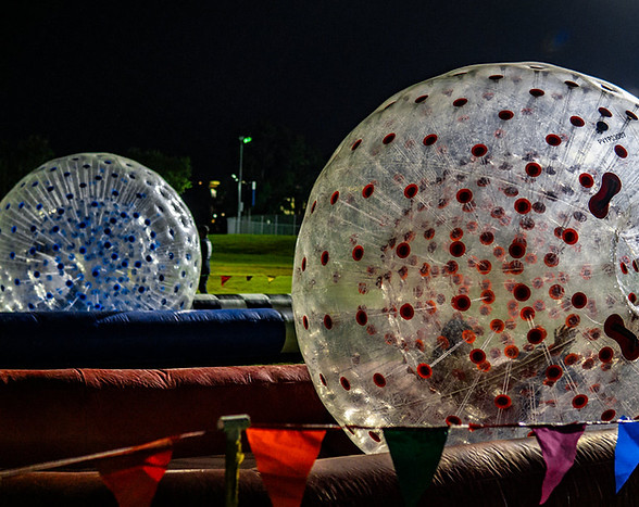 Alquiler de ZORB, actividades de team building en Valencia, ViveJuego