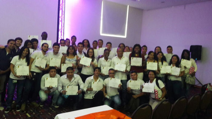 Aprendices del Centro ASTIN reciben reconocimientos