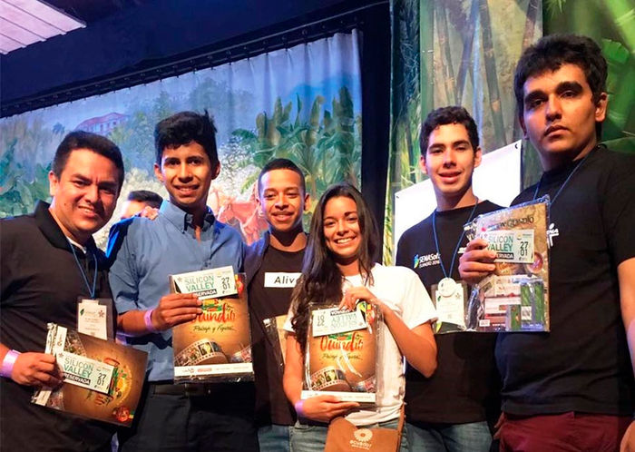 Seis aprendices del Valle ganaron
en tres categorías del Senasoft