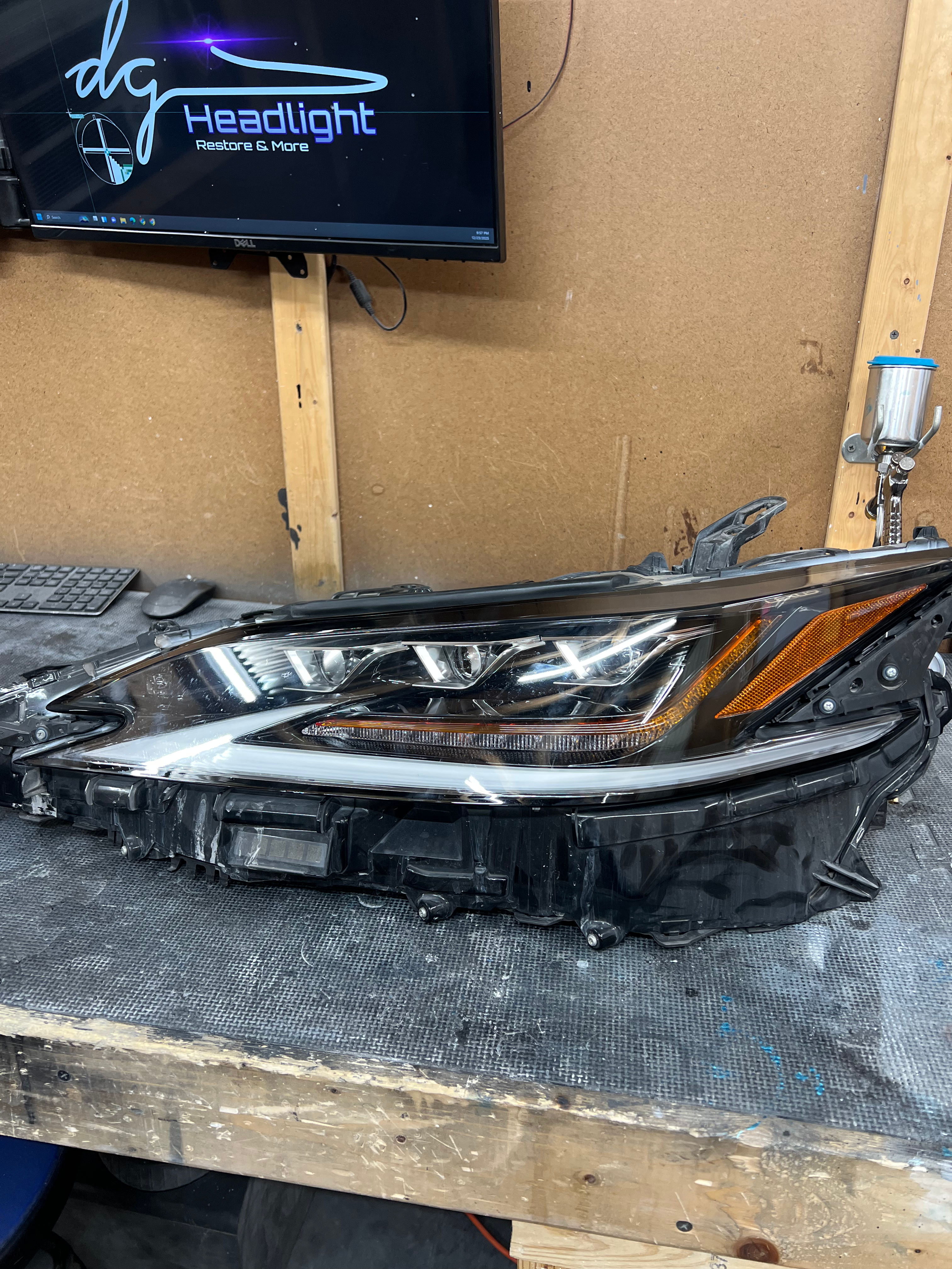 2019–2025 Lexus ES 300 headlight lens replacement.