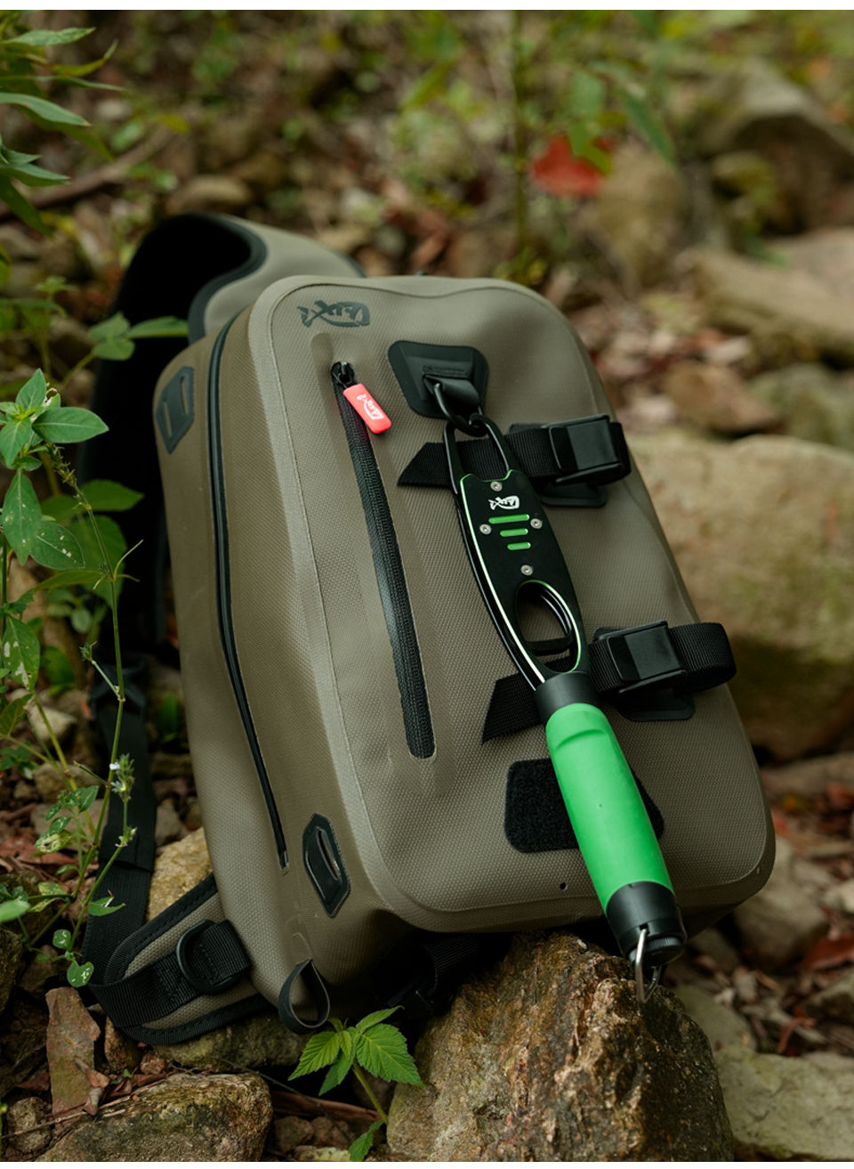 Miniatura: LINNHUE Fishing Shoulder Bag Fishing Tackle Waterproof Bag Outdoor Capacity Fish