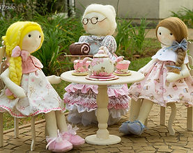 Vovó e suas Netinhas