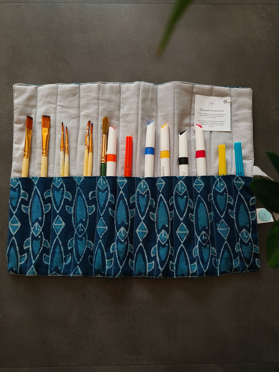 Thumbnail: Brush Roll Up Organiser