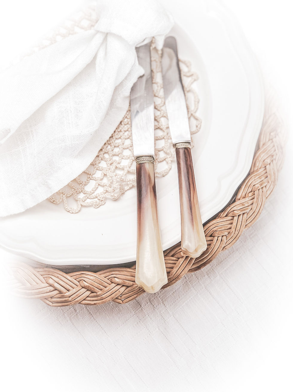 Miniature : 6 Couteaux à viande en Bakélite