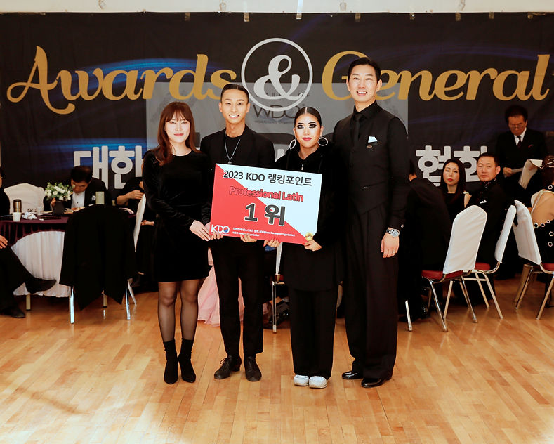 2024 KDO Awards - 이동진&박예지.JPG