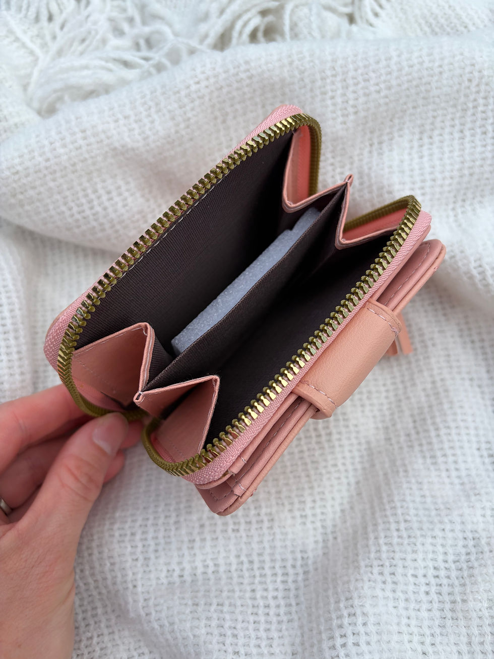 Thumbnail: Darling O’s Wallet