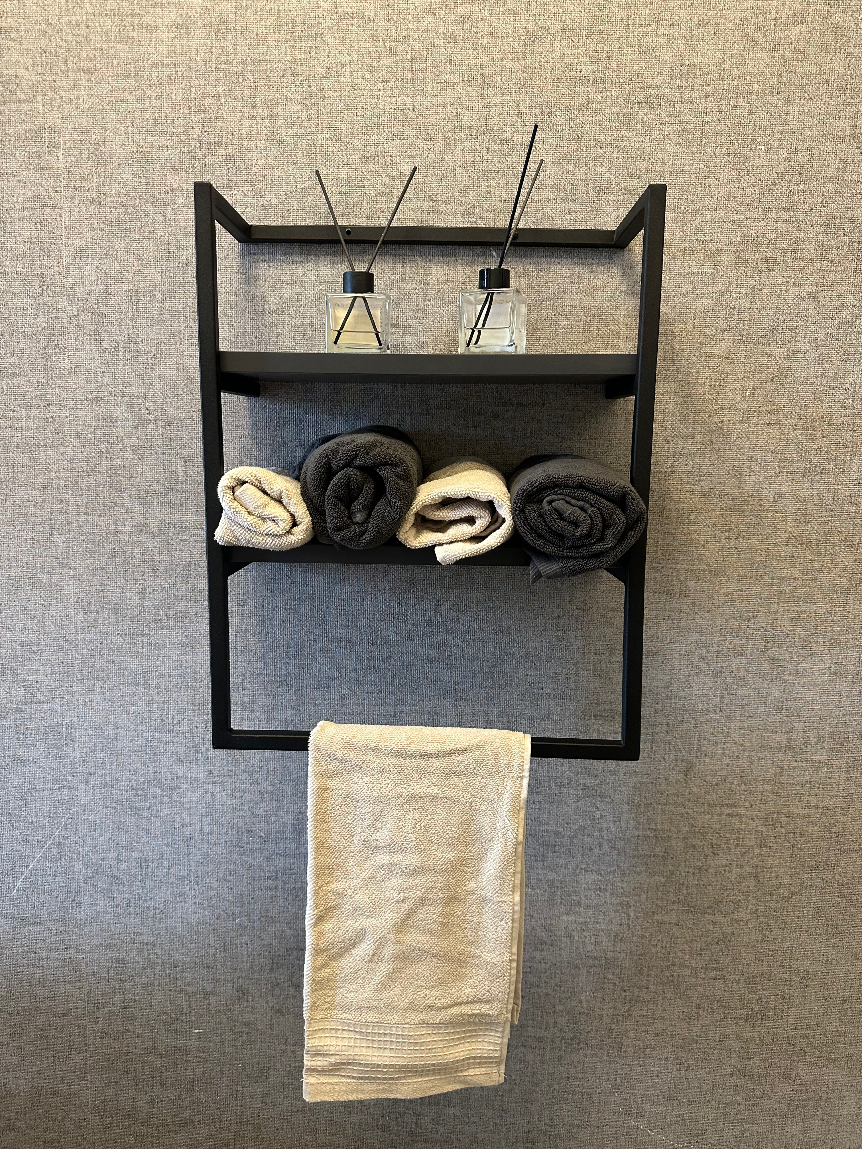 Linda Banyo Düzenleyici Metal Raf ve Havlu Askısı