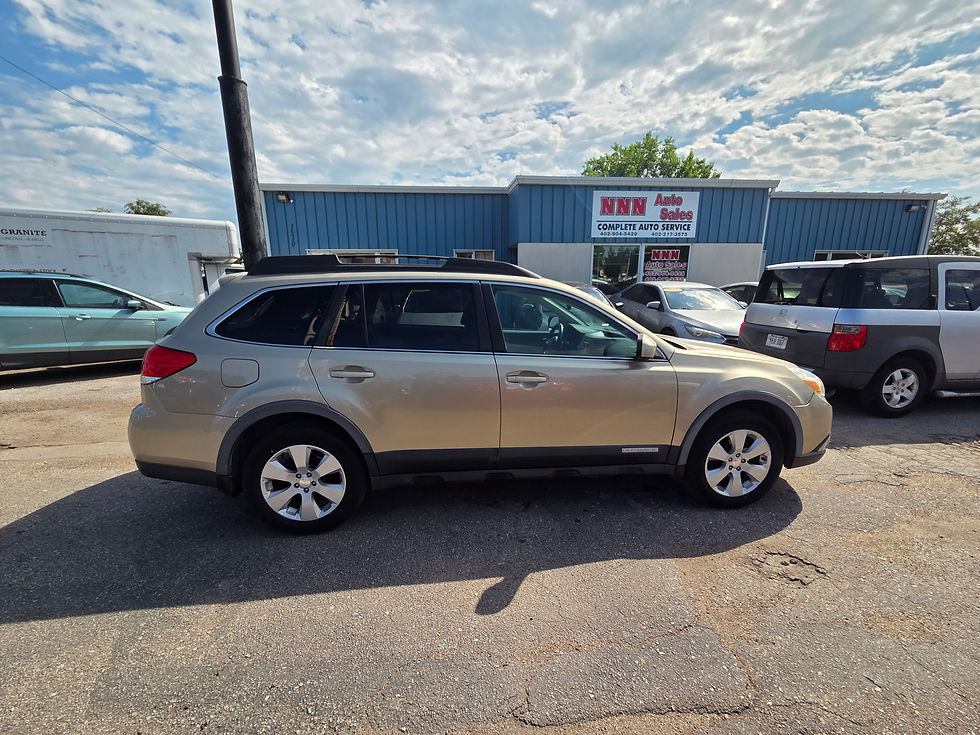 Thumbnail: 2010 Subaru Outback with 294,237 miles