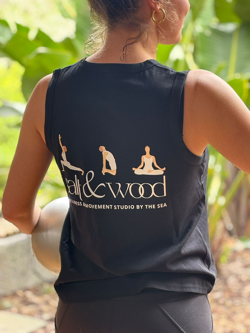 SALT-AND-WOOD-SIGNLET-TOP-BLACK