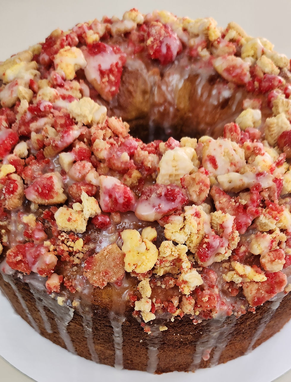 Thumbnail: Strawberry Crunch Cake