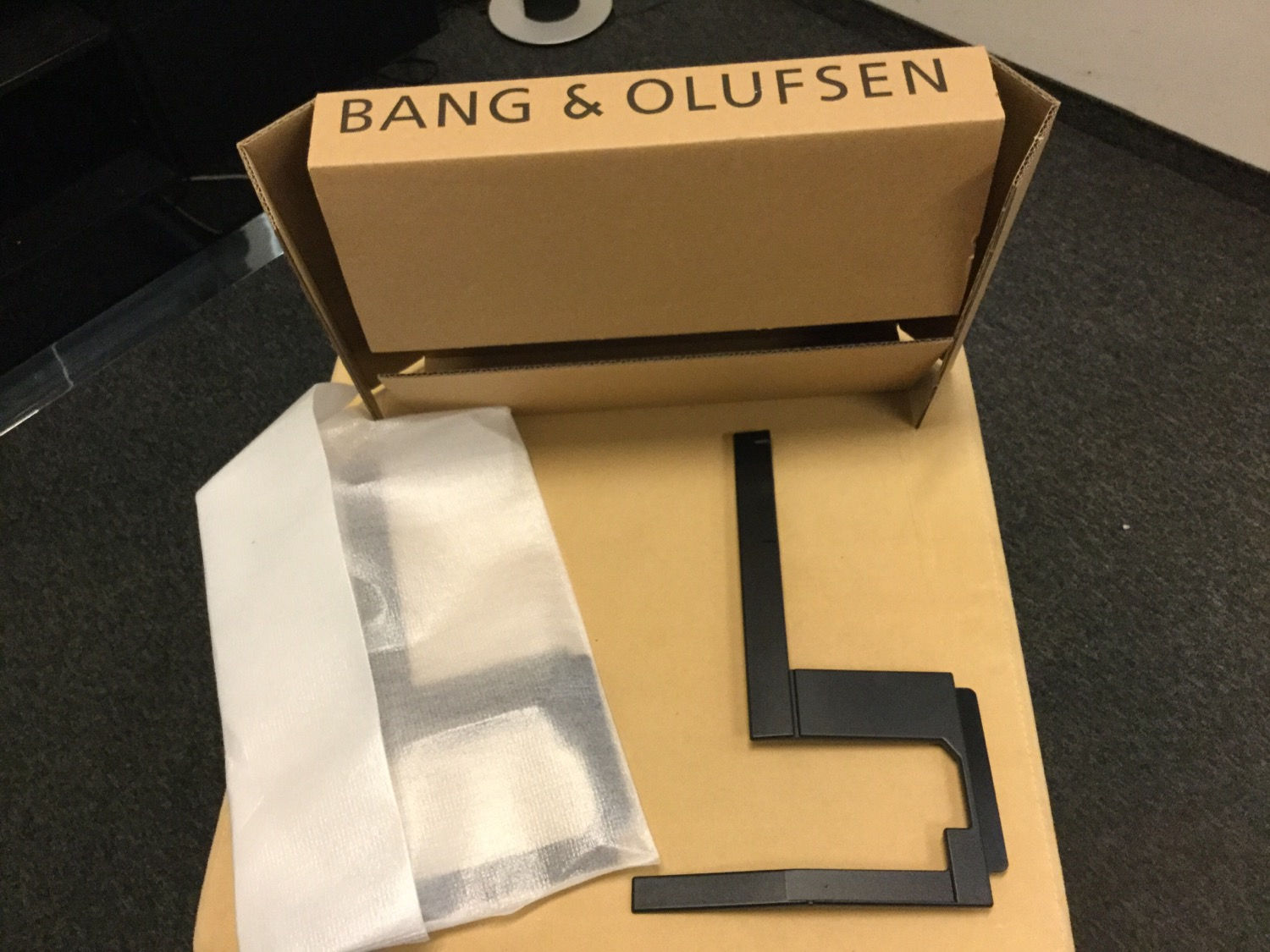 Beslag til BeoVision 11 55