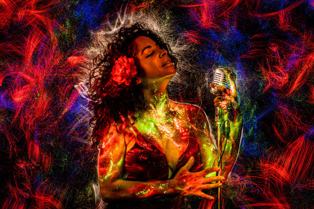 Vividly Connected 9-100copy.jpg