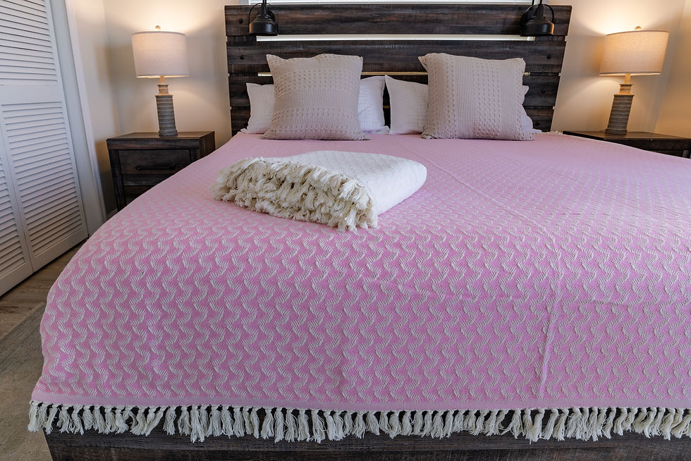 Thumbnail: Besany - organic cotton bedcover in shiny wave pattern