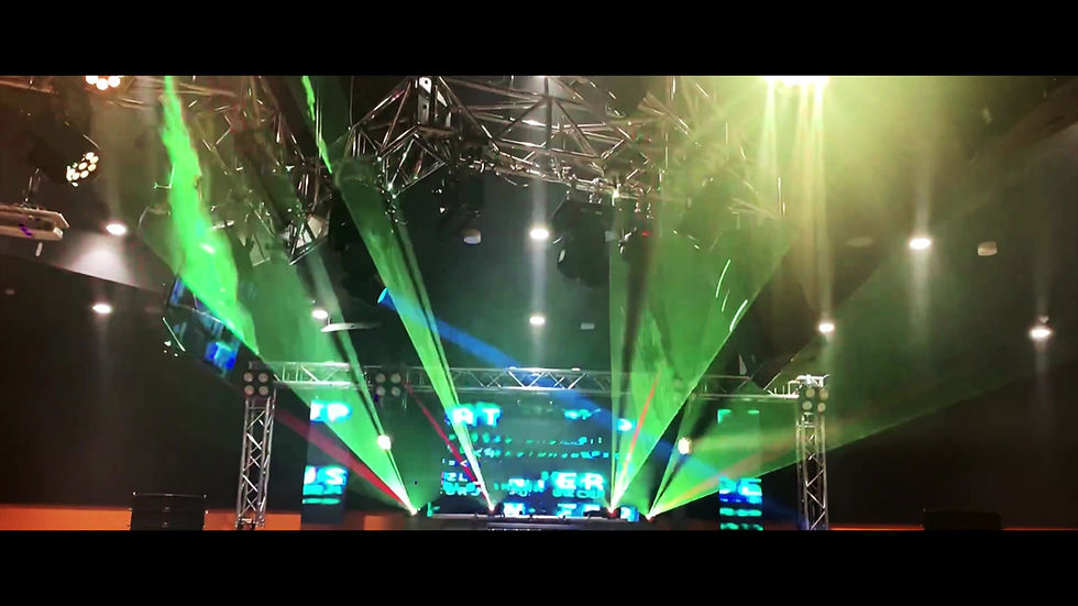 サムネイル： RGBフルカラー10Wレーザー