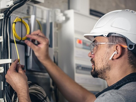 ’Caminho da Capacitação’ abre inscrições para curso gratuito de manutenção elétrica com ar-condicionado em Itaquá