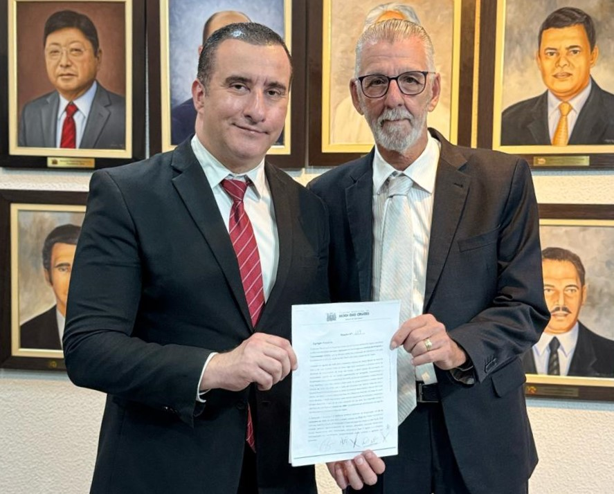 Imot é homenageado pela Câmara de Mogi das Cruzes por atuação médica em 49 anos de história