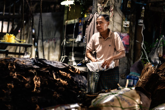 Moniquet-Florence-déambulation Birmanie (14 sur 23).jpg