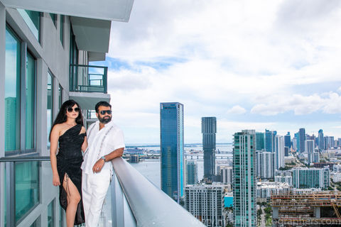 miami-photographer-couple-edge-water-11.jpg