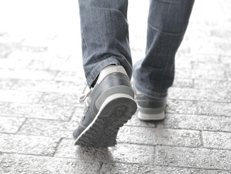 軽やかに歩くのに必要な条件:その2.歩き方(2)