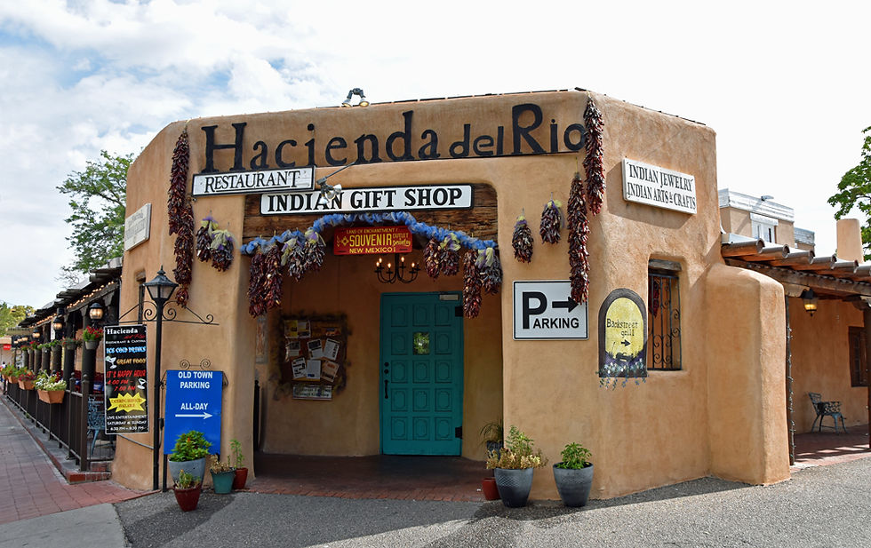 Albuquerque - Old Town - Hacienda Del Rio restaurant