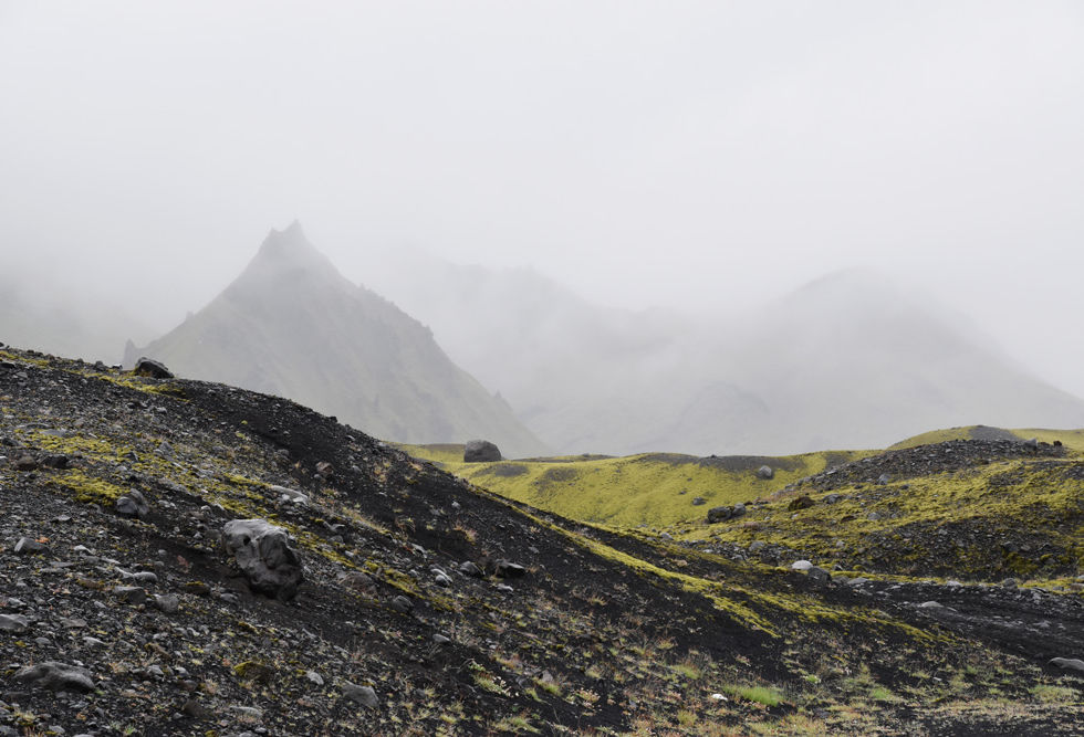 montagne brume islande
