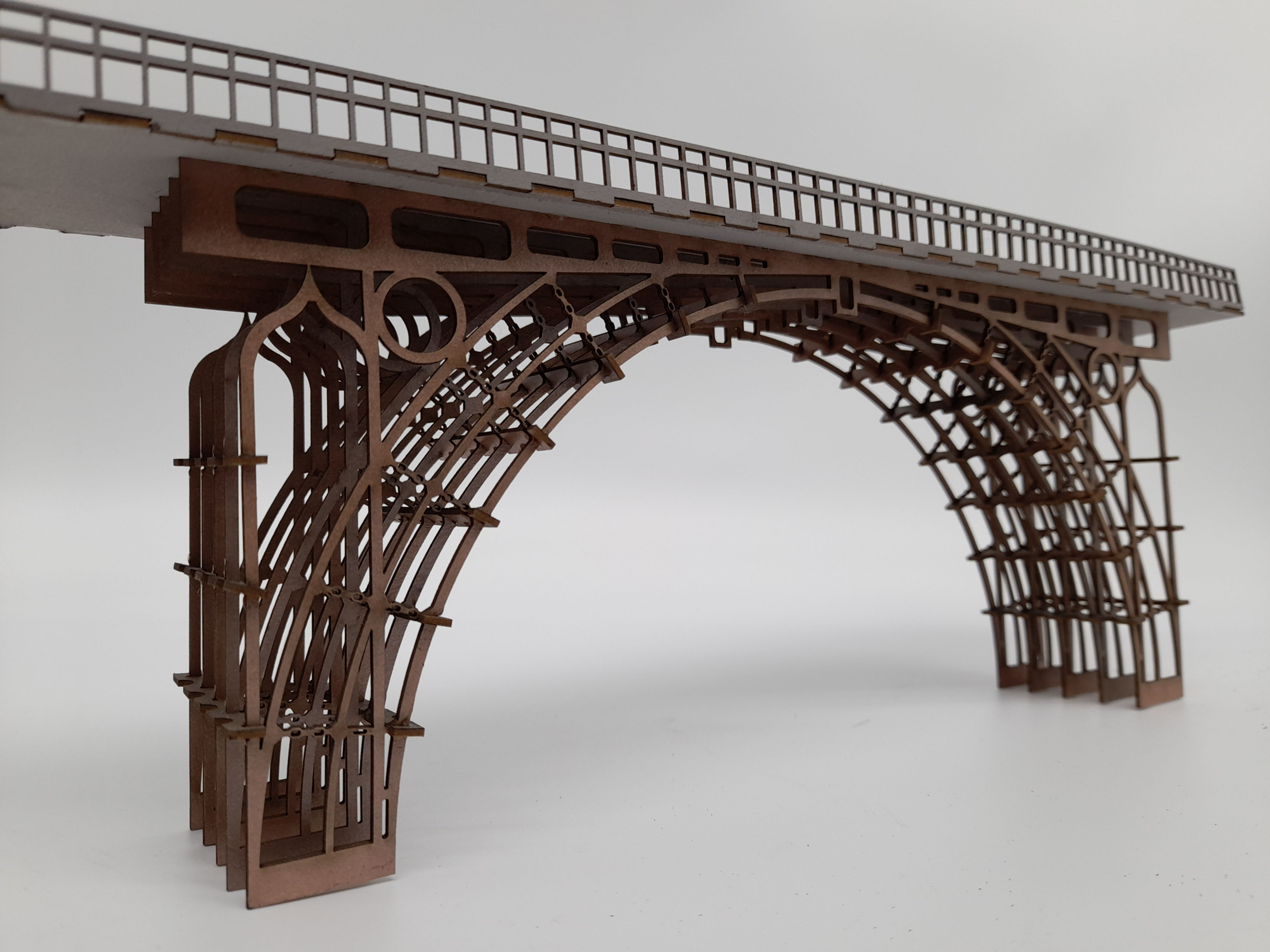 OO Ironbridge 325mm Bronze