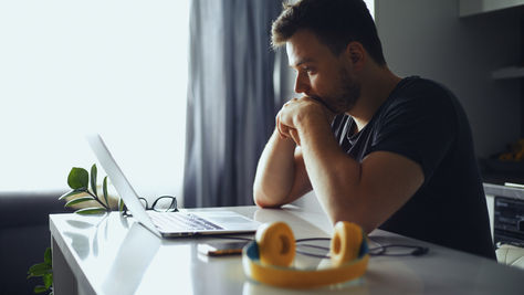 Protecting Your Employees from Bad Financial Advice 