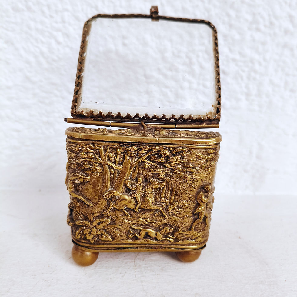 Thumbnail: 19thC French Napoleon III Gilt Bronze Hunting Scene Jewelry Box Casket Glass Top