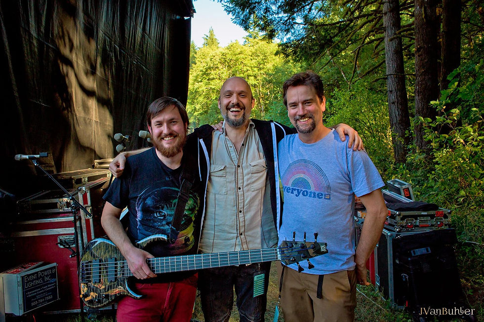 Threedom w/ Chris Couch (from World's Finest) at The Ruins