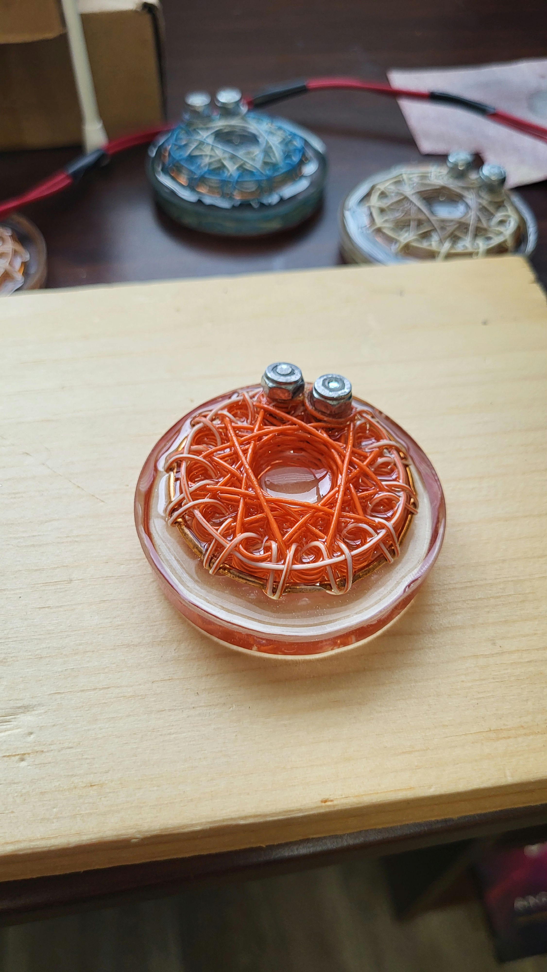 THE AURA COIL NECKLACE, ORANGE COIL