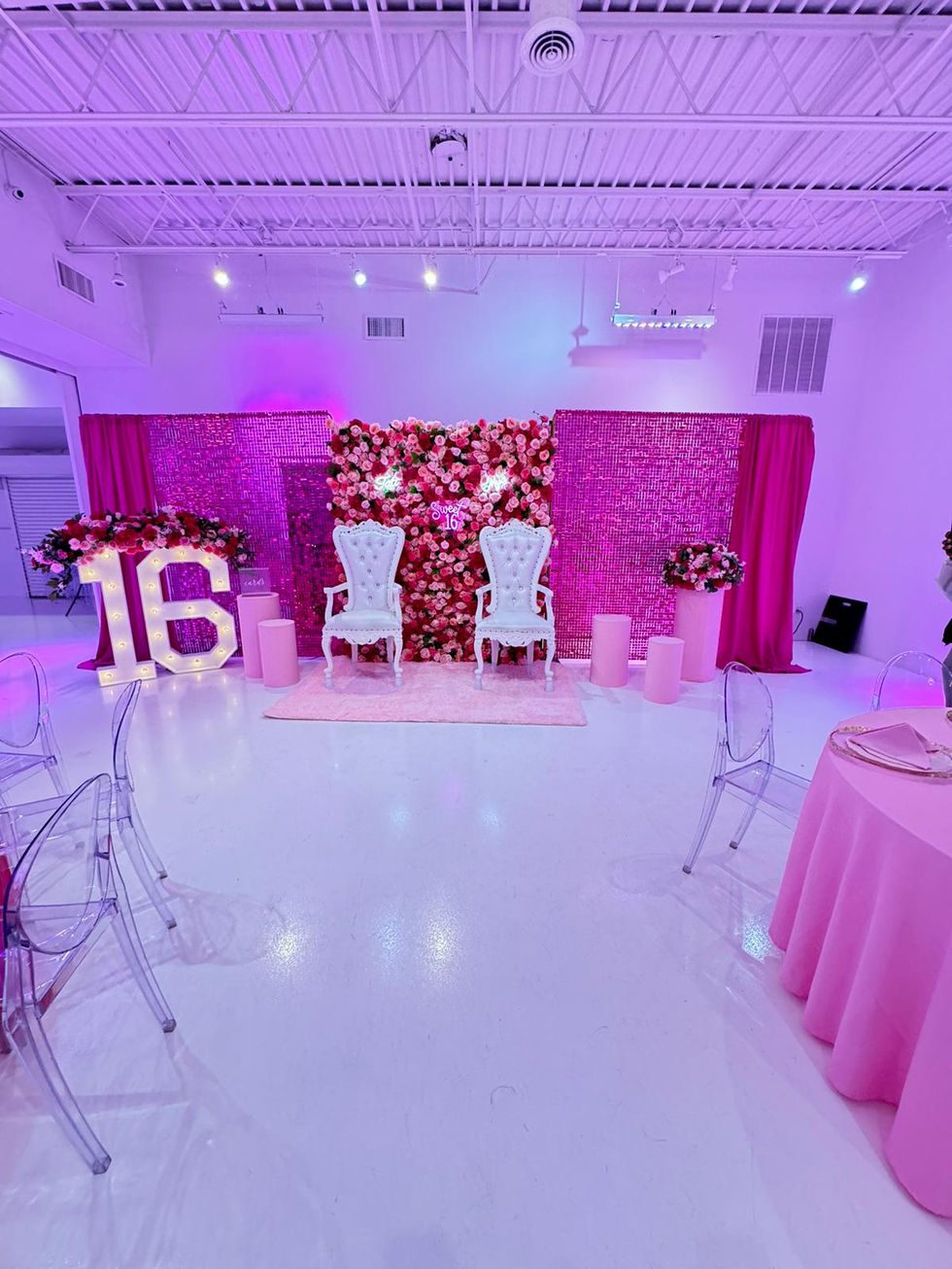 16 Shades of Pink