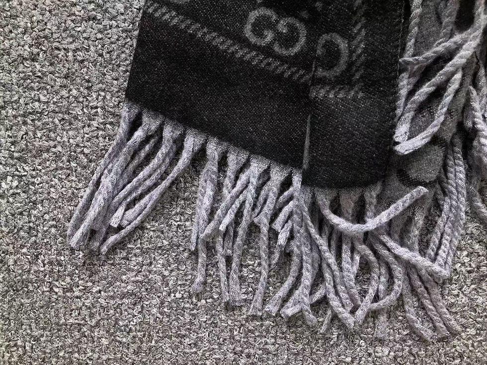 Miniatura: Cachecol Gucci