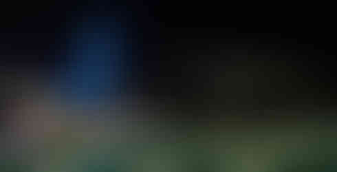 Cầu bason đổi màu bởi đèn chiếu Mỹ thuật trước Tết Dương lịch 2025 bên cạnh dự án The Opera Residence