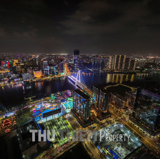 Cầu Ba Son lên đèn mỹ thuật trước tết Dương lịch 2025 chụp vào ban đêm bên cạnh dự án The Opera Residence