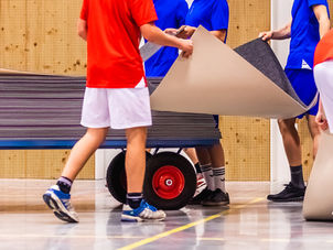Sportvloerbescherming huren of kopen: zo houd je je sporthal schadevrij bij elk evenement.