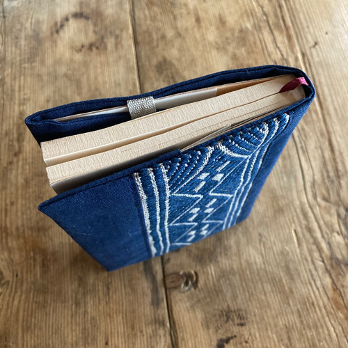 こぎん刺し ブックカバー／お数珠ケース等にも こぎん刺し ⌘ブック