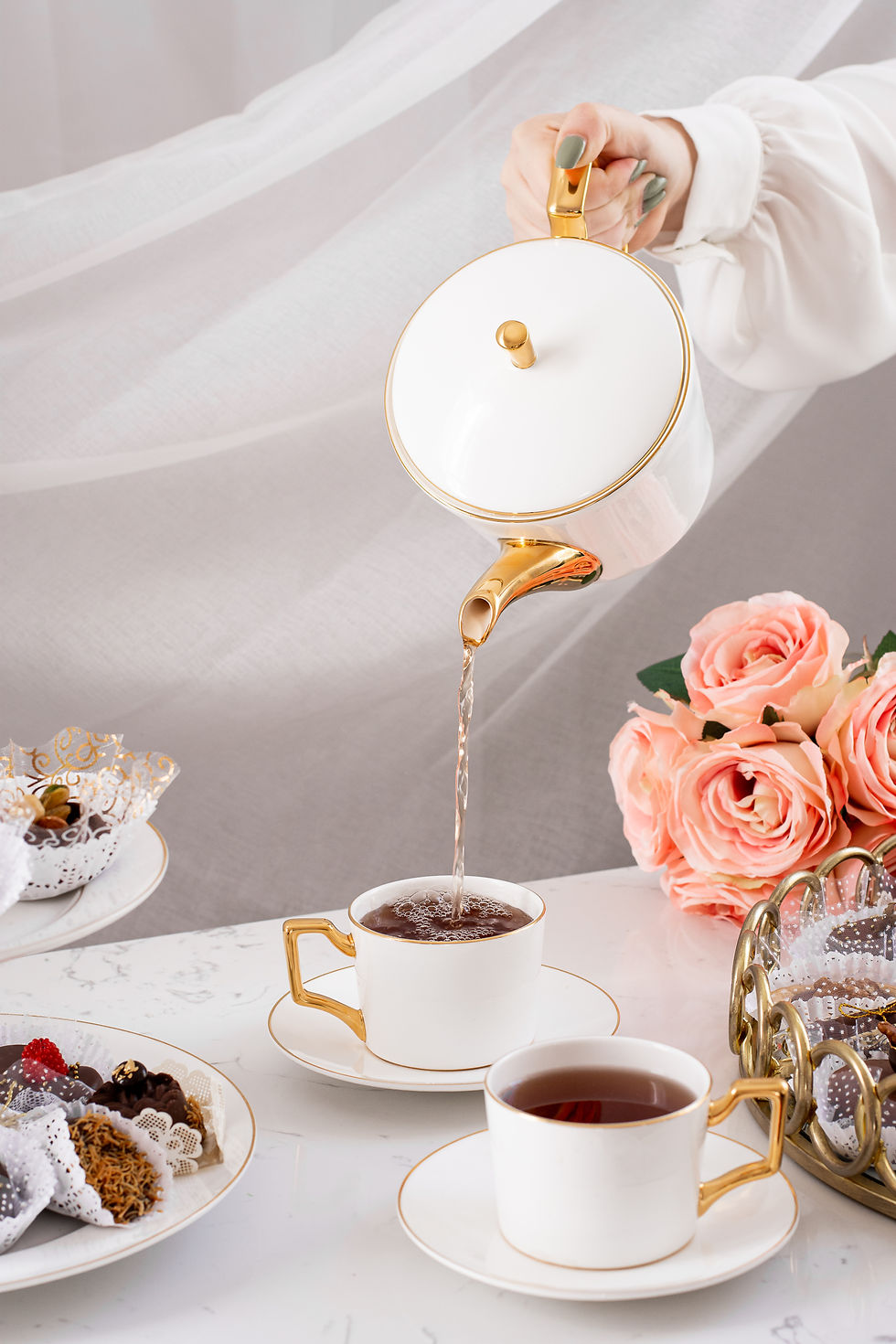 الصورة المصغرة: Amelis 15-Piece Luxury Tea Set