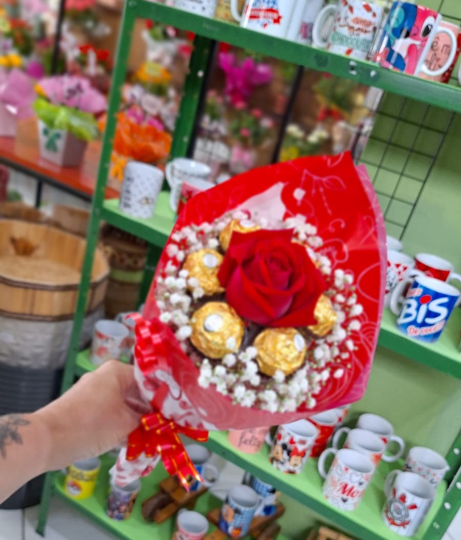 Thumbnail: SOLITÁRIO DE ROSA VERMELHA COM 6 BOMBONS