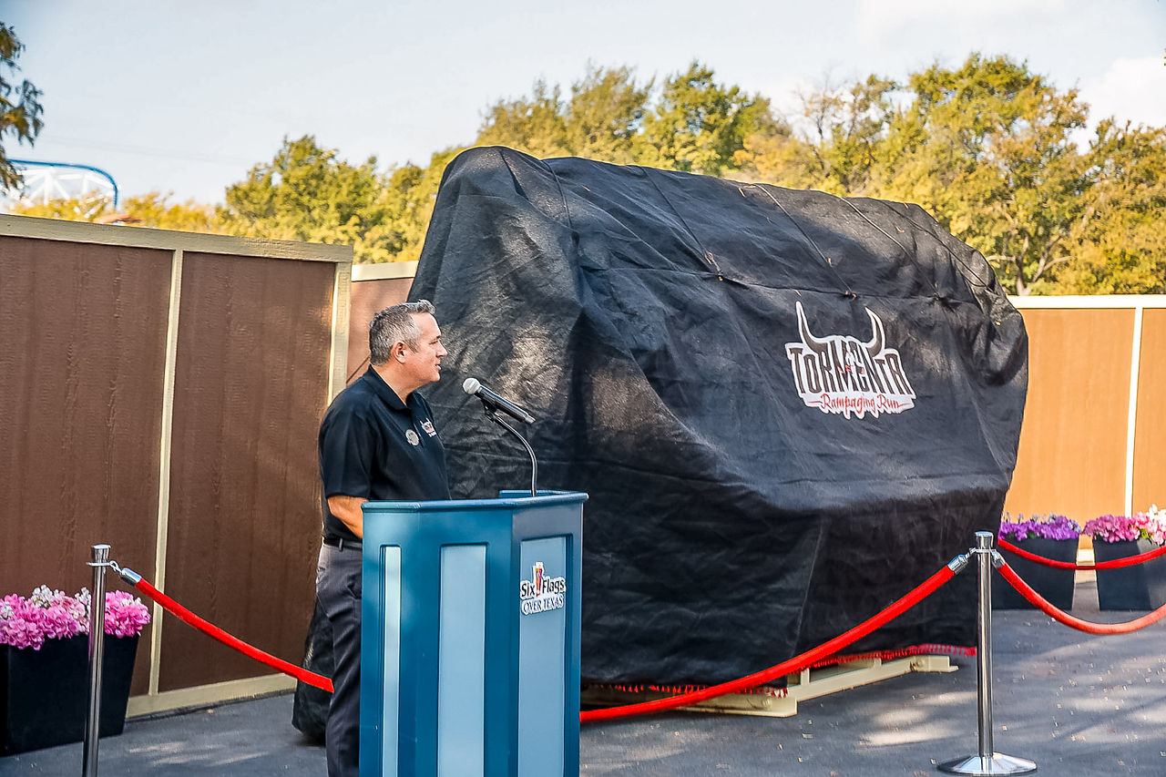 Tormenta Rampaging Run Train Introduced By Jeffrey Siebert - Six Flags Over Texas