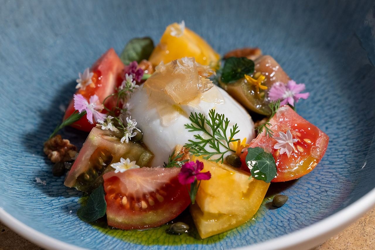 Heritage Tomato & Burrata - Flora Taverna - Universal Helios Grand Hotel