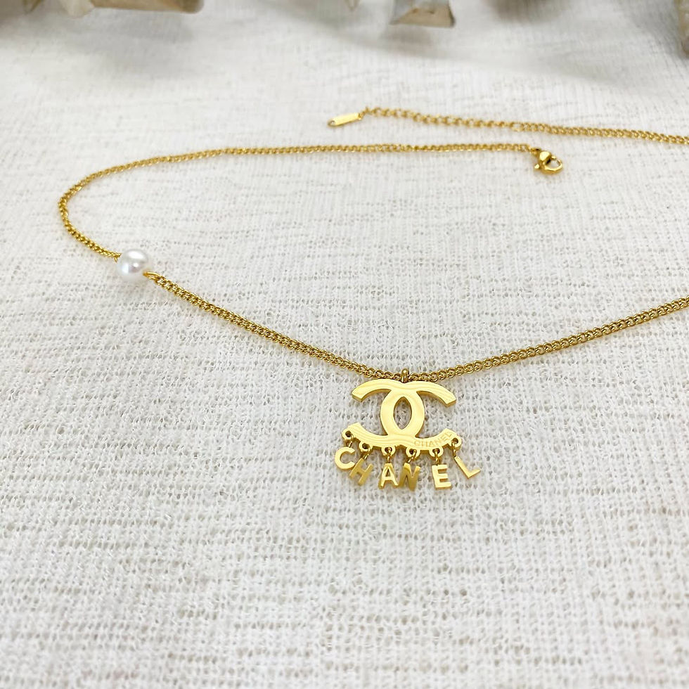 Thumbnail: Luxury Gold Chain Pearl Necklace