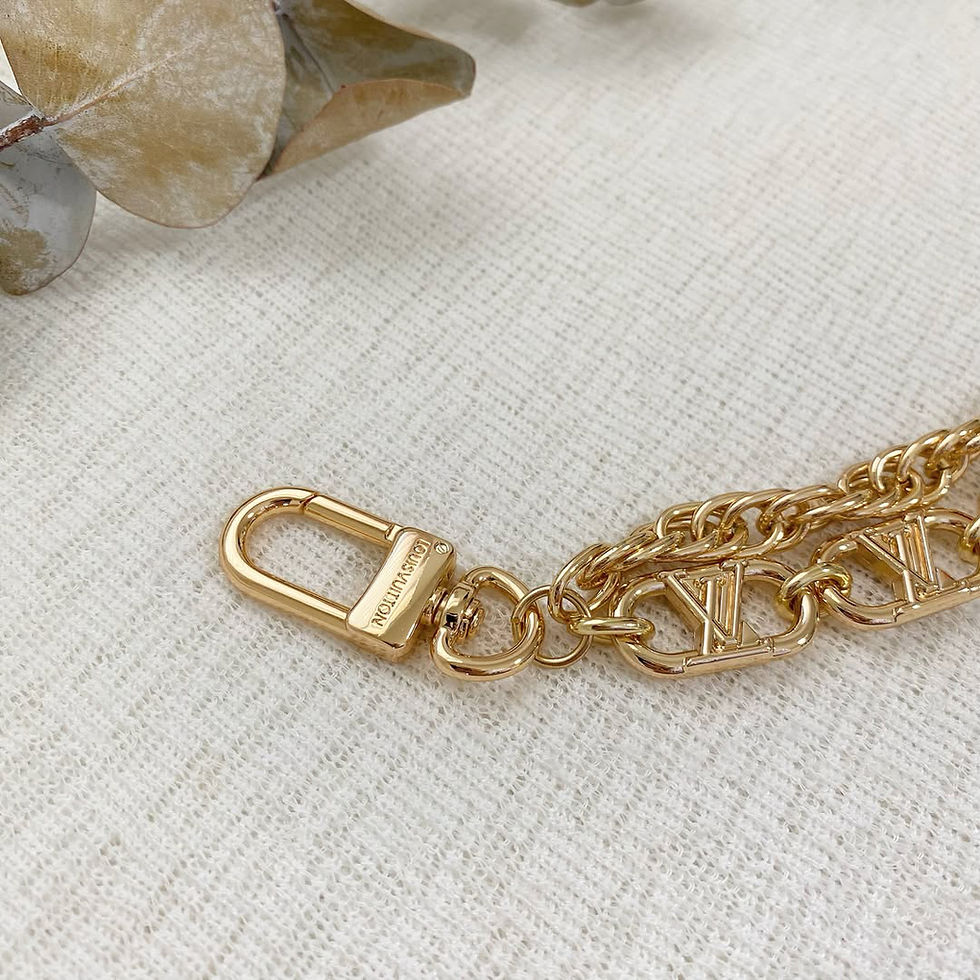Thumbnail: Luxury ŁV Gold Chain Bag Charm